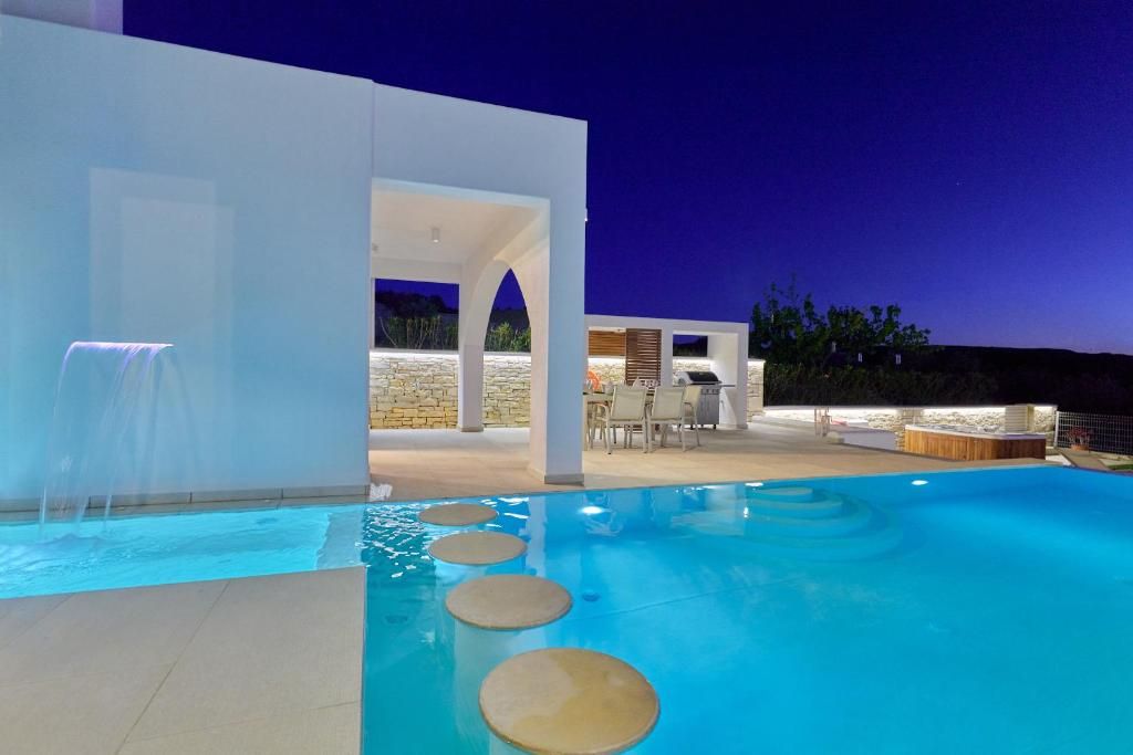 Aegean Sunset Villas & Spa «Villa Sand»